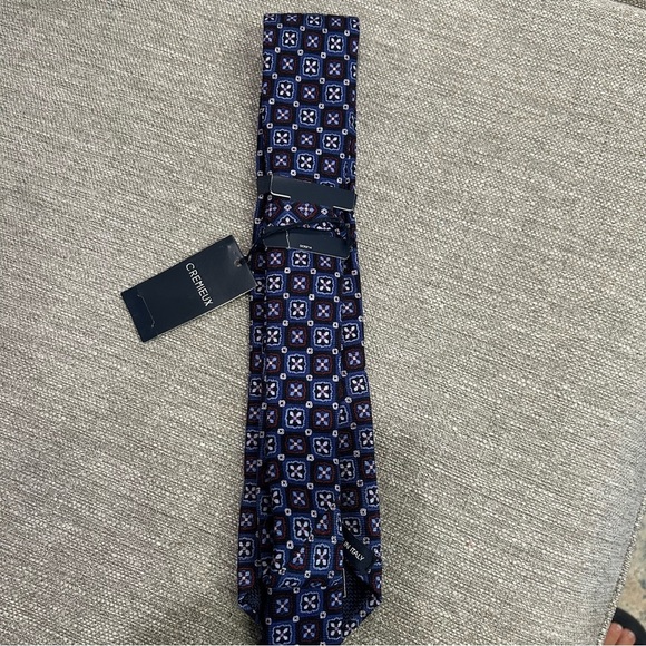 Cremieux Slim Tie - Picture 6 of 9